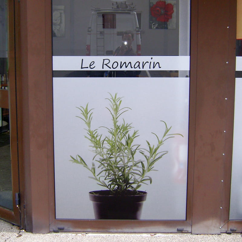 Publigraph_decoration_de_vitrine-Le-romarin_1